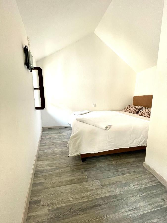 St.Tripun Apartment Котор Екстер'єр фото
